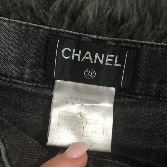 CHANEL Dark Grey Jean Shorts Size 38 - Picture 3 of 4